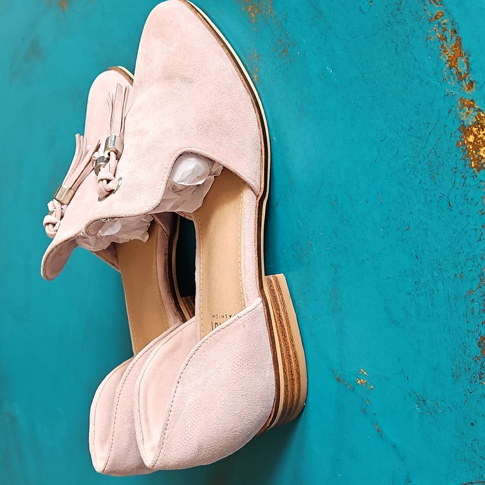 BEAST FASHION Blush Suede Loafers with Tassels Size 7 - Picture 4 of 14